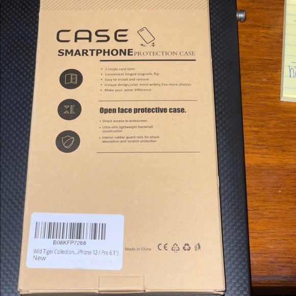 iPhone 12/12 Pro (6.1) Pro Clear Case - Picture 3 of 7